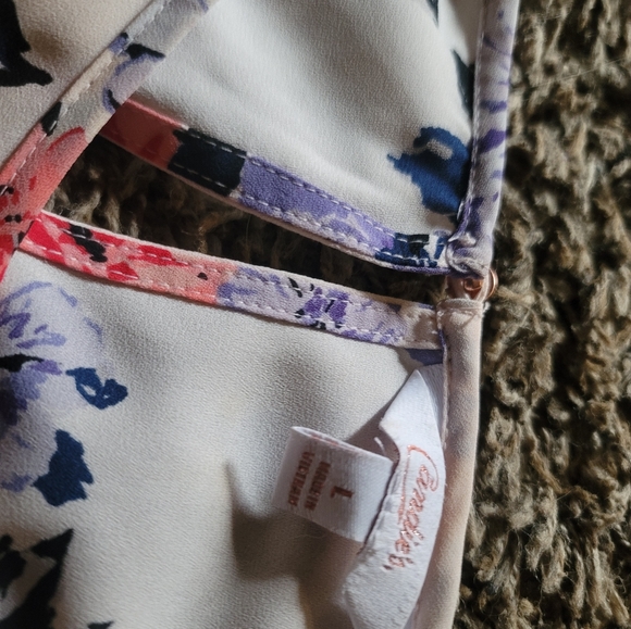 Candies flowy tanks!!! Size large and medium - Picture 5 of 7